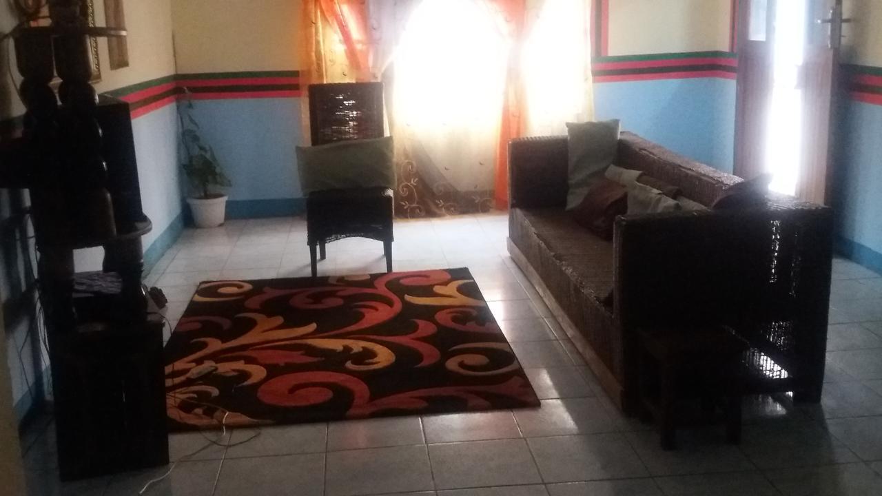 A Pousada Kumunzi Backpackers Lusaka Exterior foto