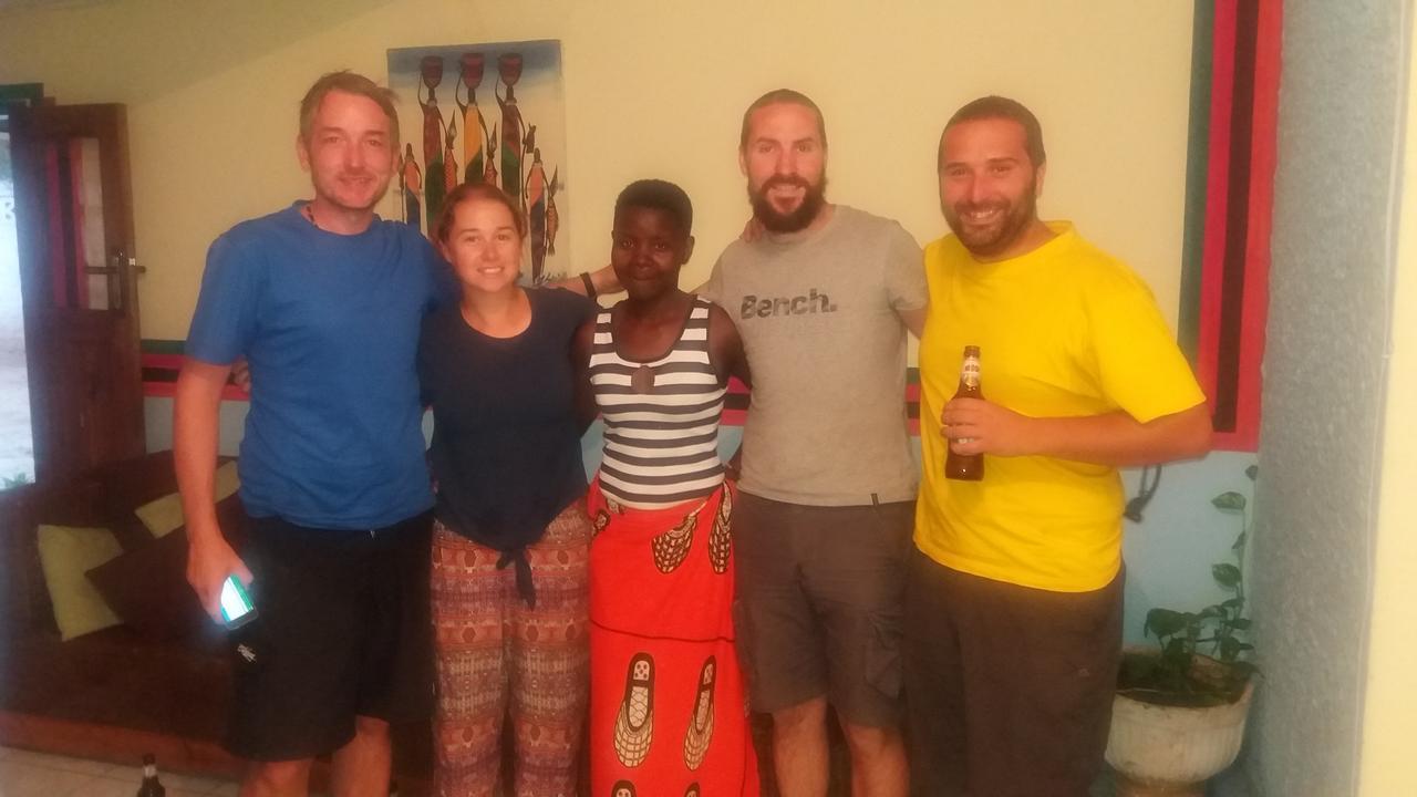 A Pousada Kumunzi Backpackers Lusaka Exterior foto